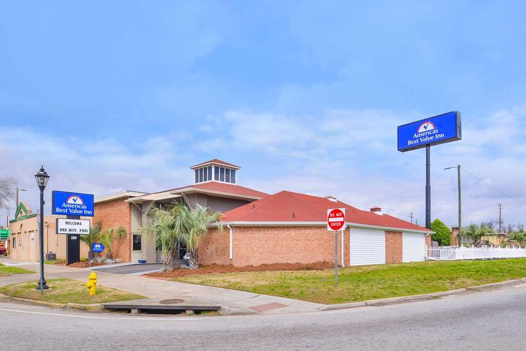 Americas Best Value Inn Augusta Historic Downtown Exterior photo