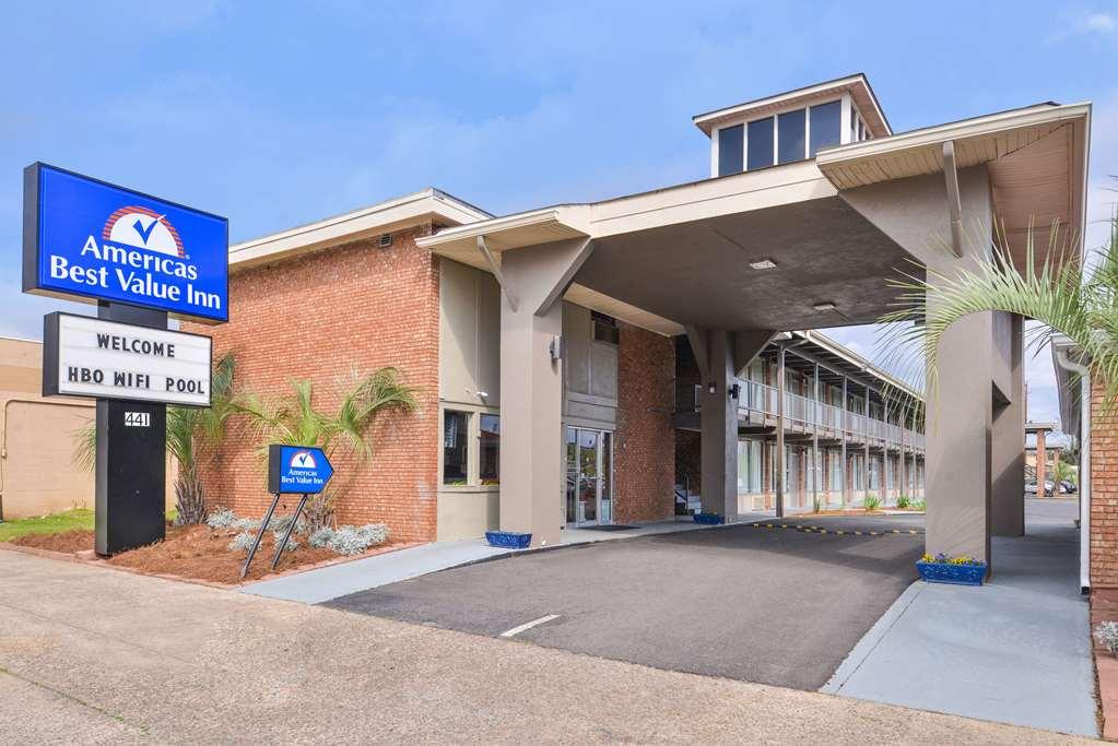 Americas Best Value Inn Augusta Historic Downtown Exterior photo