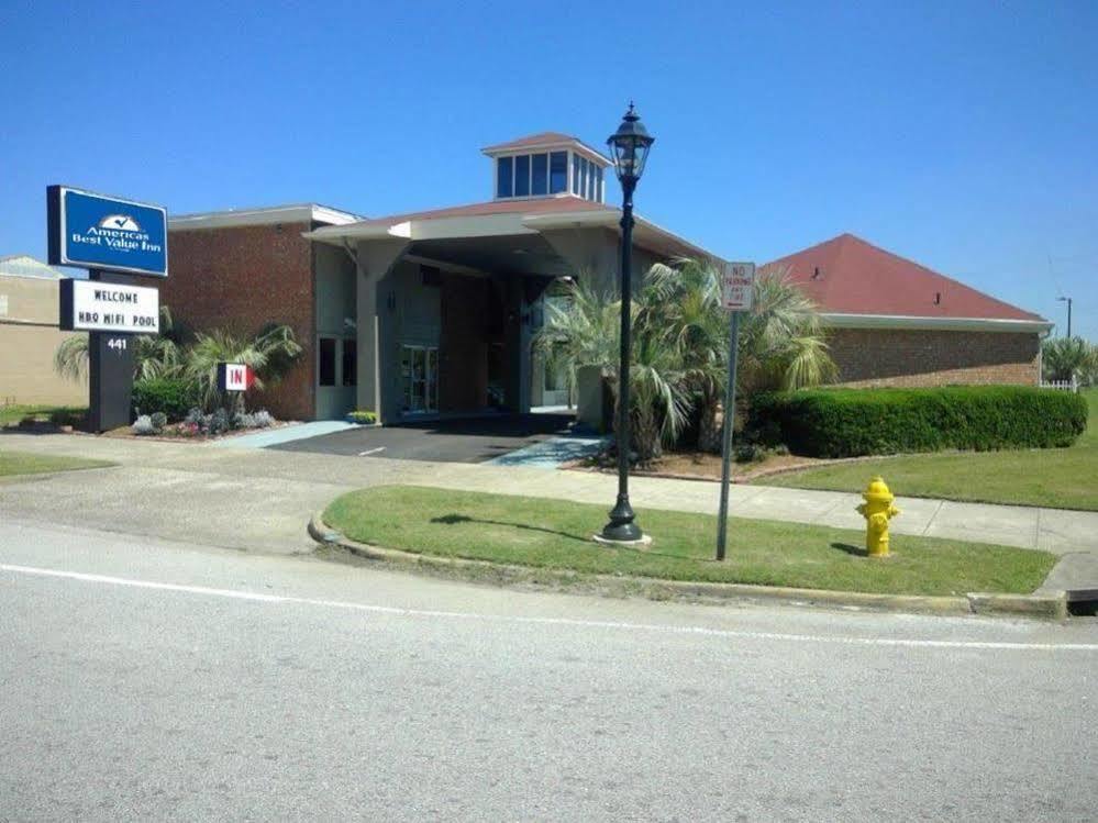 Americas Best Value Inn Augusta Historic Downtown Exterior photo